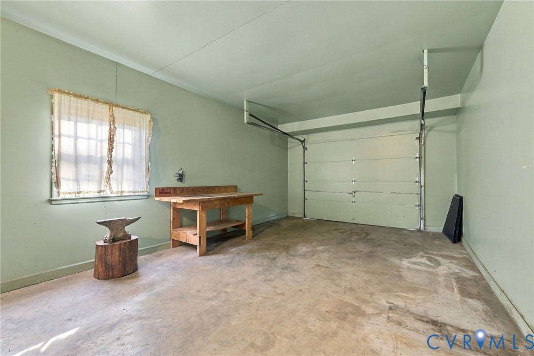 1 car garage