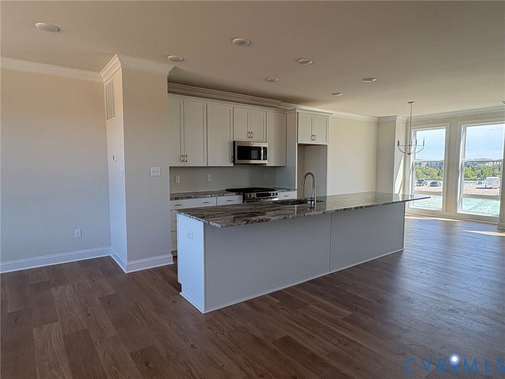536 Aura Avenue, Midlothian, VA 23113