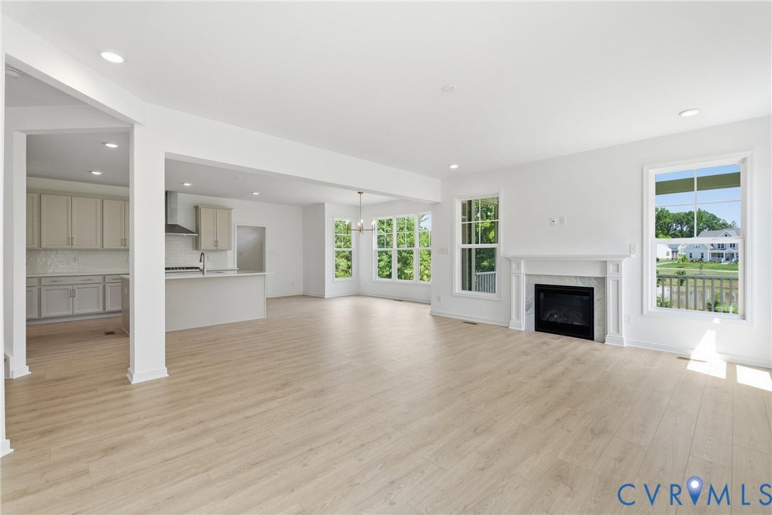 4013 Robins Ridge Drive, Tuckmar Farm, Moseley, VA 23120 Great Room with fireplace