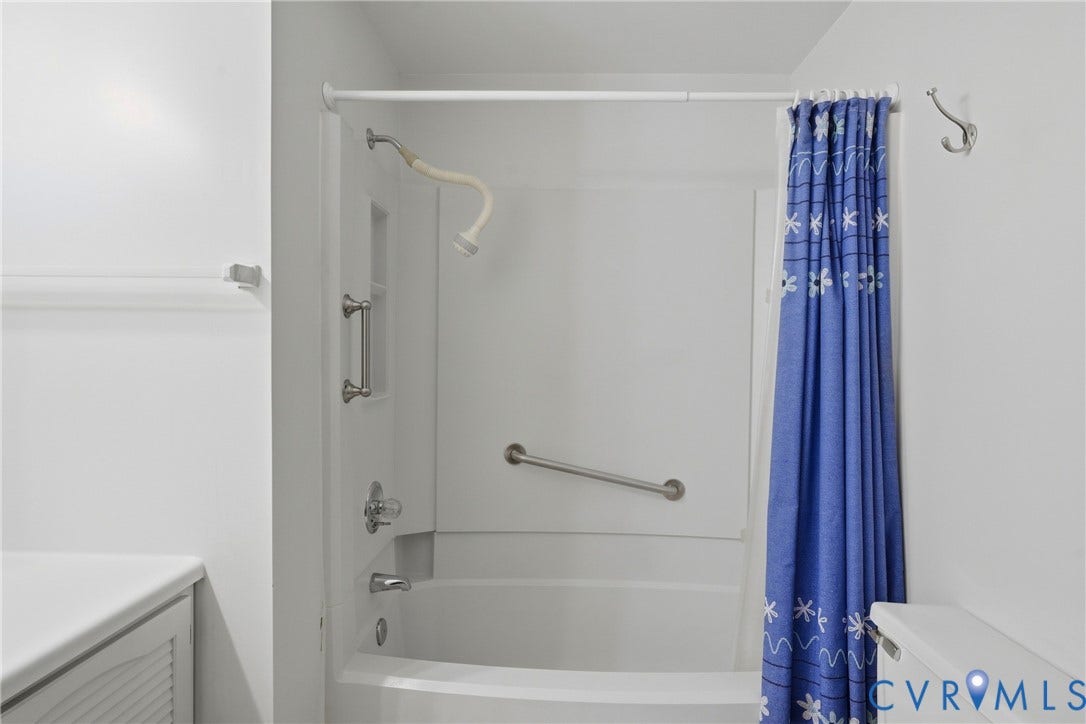 10106 Spinning Wheel Way, Henrico, VA 23233 10106 Spinning Wheel Way, Henrico, VA 23233