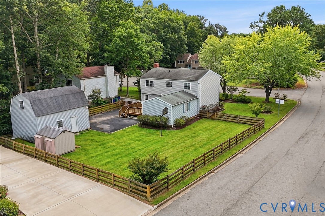 10106 Spinning Wheel Way, Henrico, VA 23233 10106 Spinning Wheel Way, Henrico, VA 23233