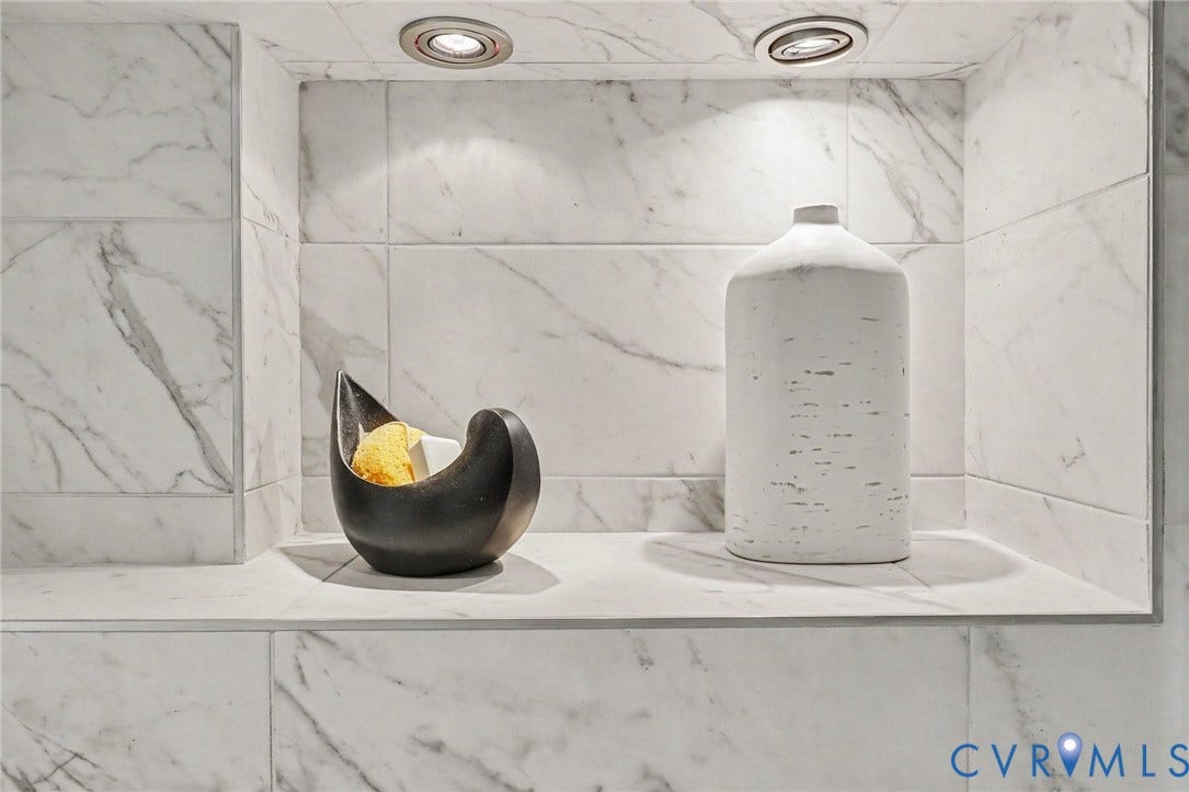 1101 Haxall Point, #U512 U510, Richmond, VA 23219 Recessed niche with integrated lighting and stone tile surround