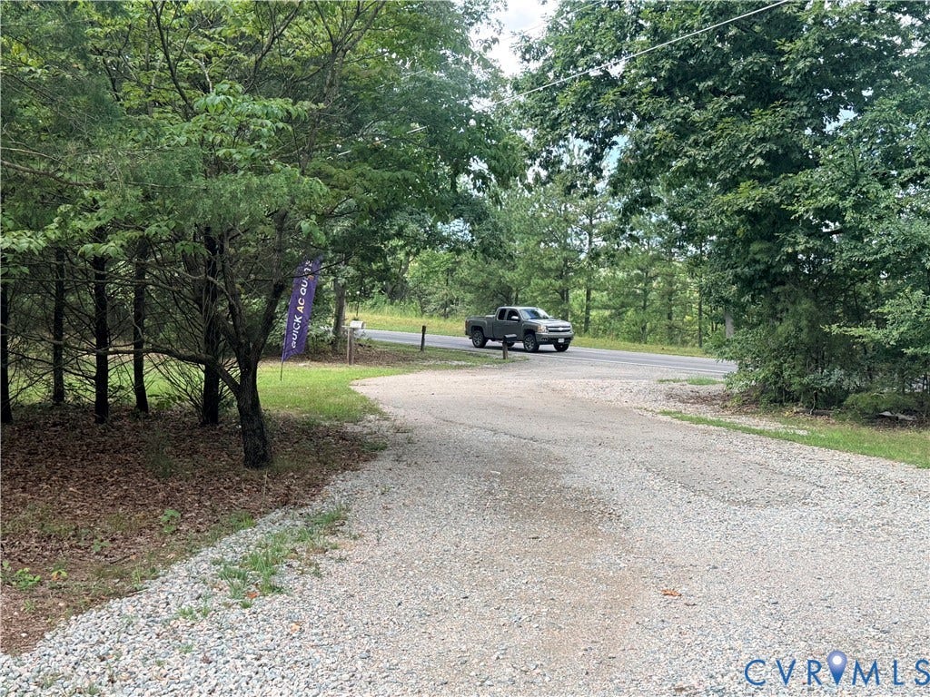 2091 Anderson Highway, Powhatan, VA 23139 Gravel driveway from route 60/Anderson Hwy.