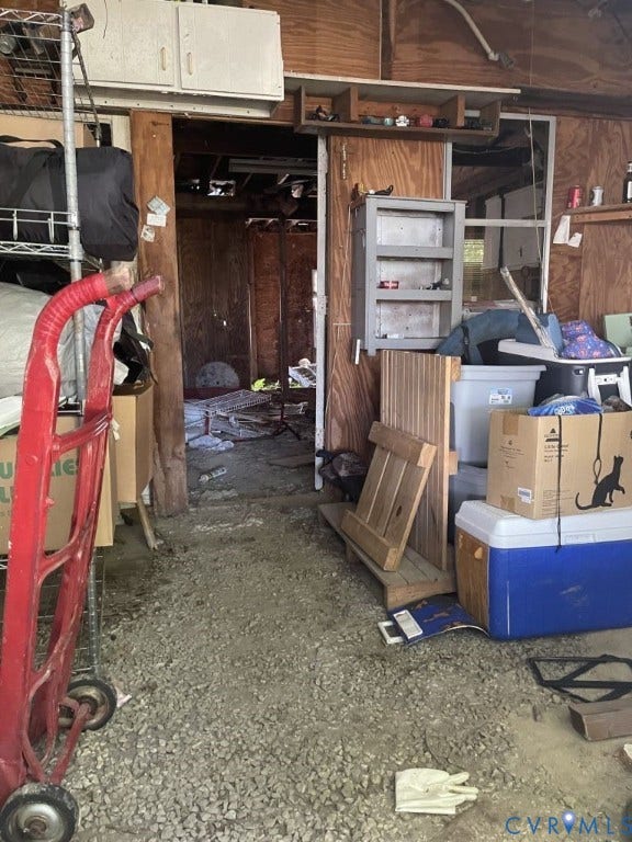 6741 Strathmore Road, Chesterfield, VA 23237 Inside Detatched Workshop