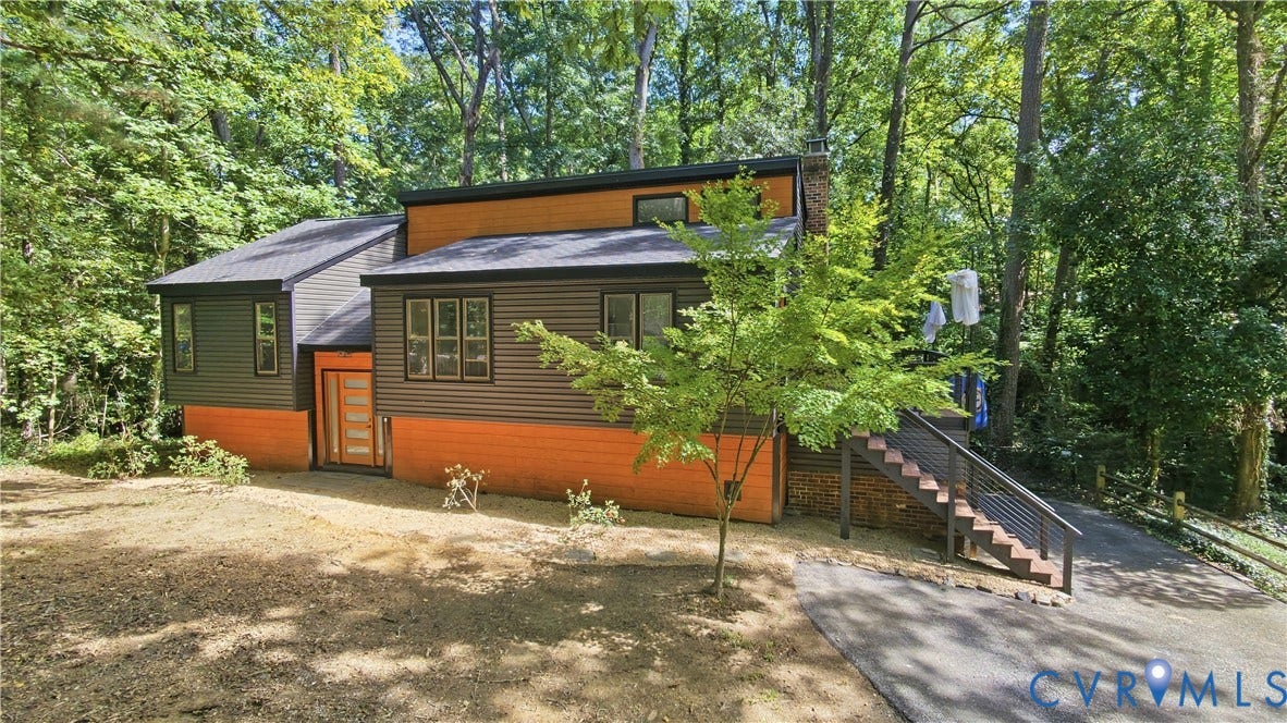 1401 Stone River Road, North Chesterfield, VA 23235 1401 Stone River Road, North Chesterfield, VA 23235