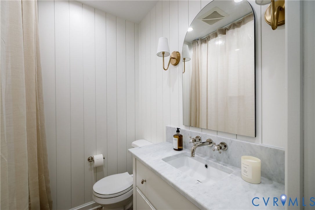 8519 Waxford Road, Richmond, VA 23235 full hall bathroom