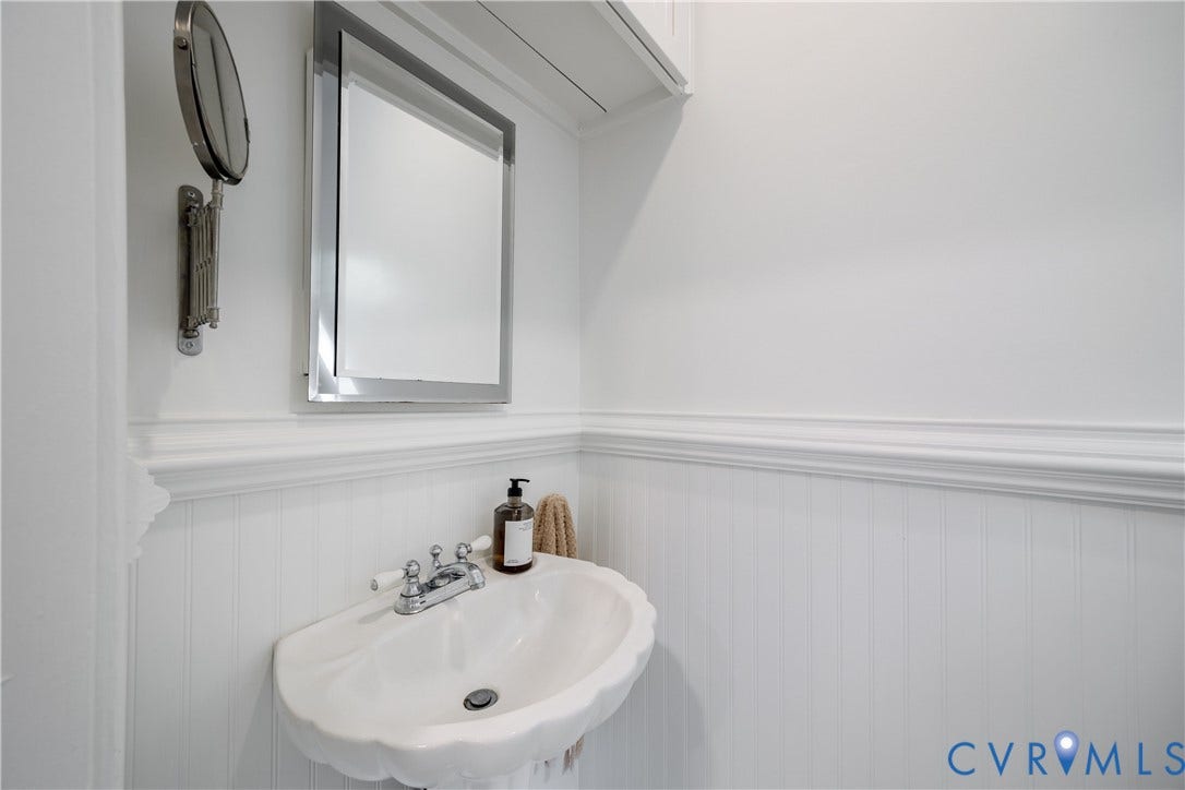 8519 Waxford Road, Richmond, VA 23235 powder room