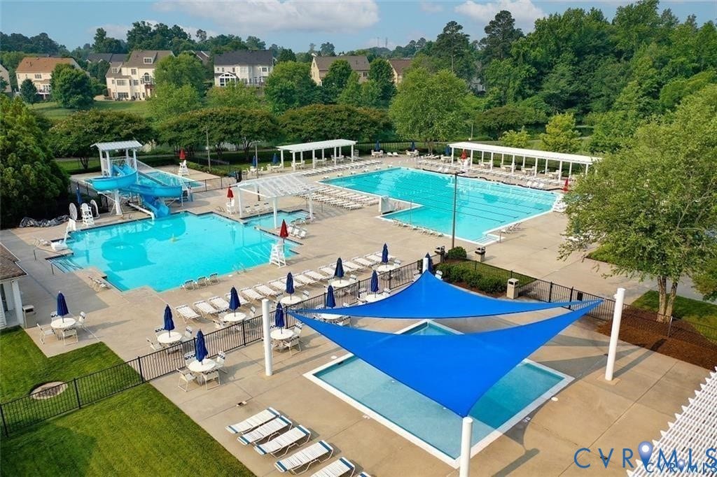 Twin Hickory Pool Complex