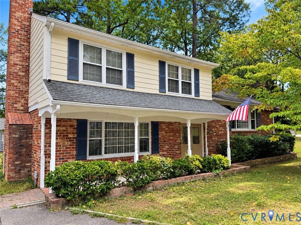 8636 Shadymist Drive, North Chesterfield, VA 23235 No step entry