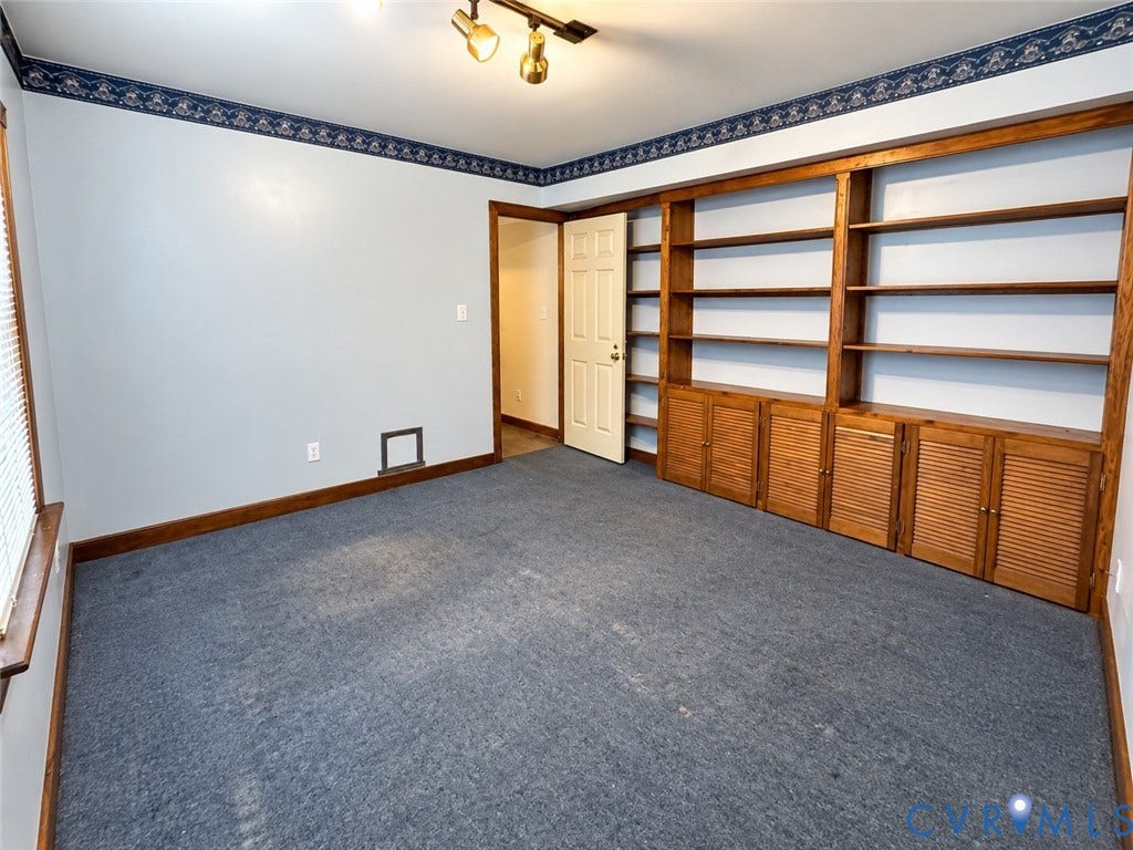 8636 Shadymist Drive, North Chesterfield, VA 23235 built in bookcase