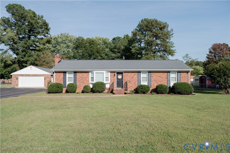 Property photo for 7384 Ridge Hill Lane, Mechanicsville, VA