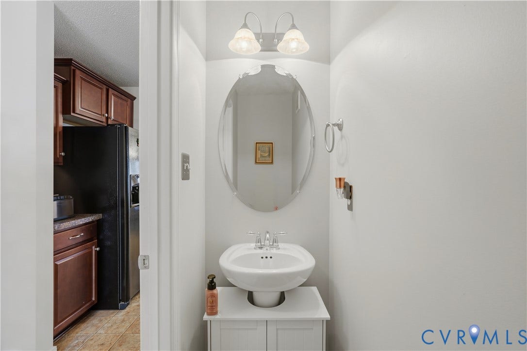 5044 Parrish Branch Road, Midlothian, VA 23112 5044 Parrish Branch Road, Midlothian, VA 23112