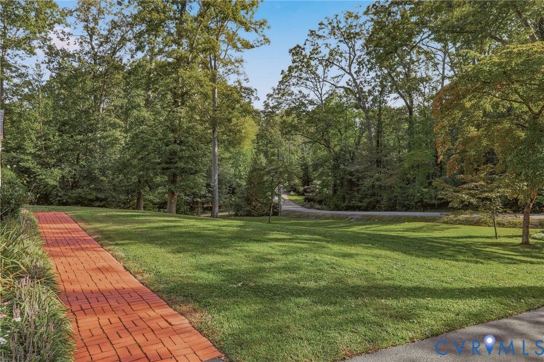 3832 Kenmore Road, Stratford Hills, Richmond, VA 23225 Front yard