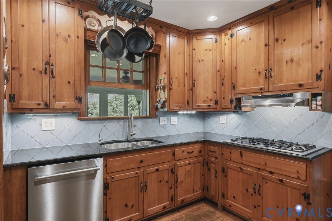 3832 Kenmore Road, Stratford Hills, Richmond, VA 23225 3832 Kenmore Road, Stratford Hills, Richmond, VA 23225
