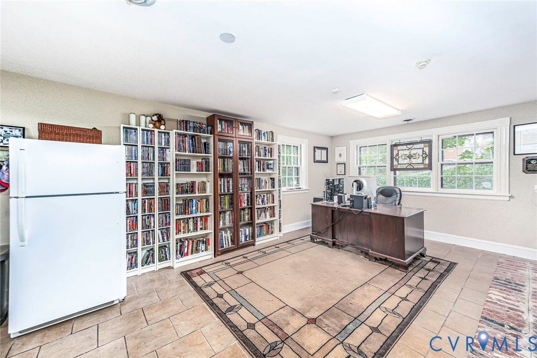 Tile flooring with a decorative inlay