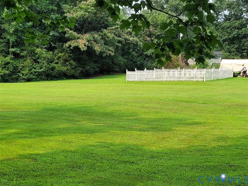 9209 Hickory Road, South Chesterfield, VA 23803 9209 Hickory Road, South Chesterfield, VA 23803