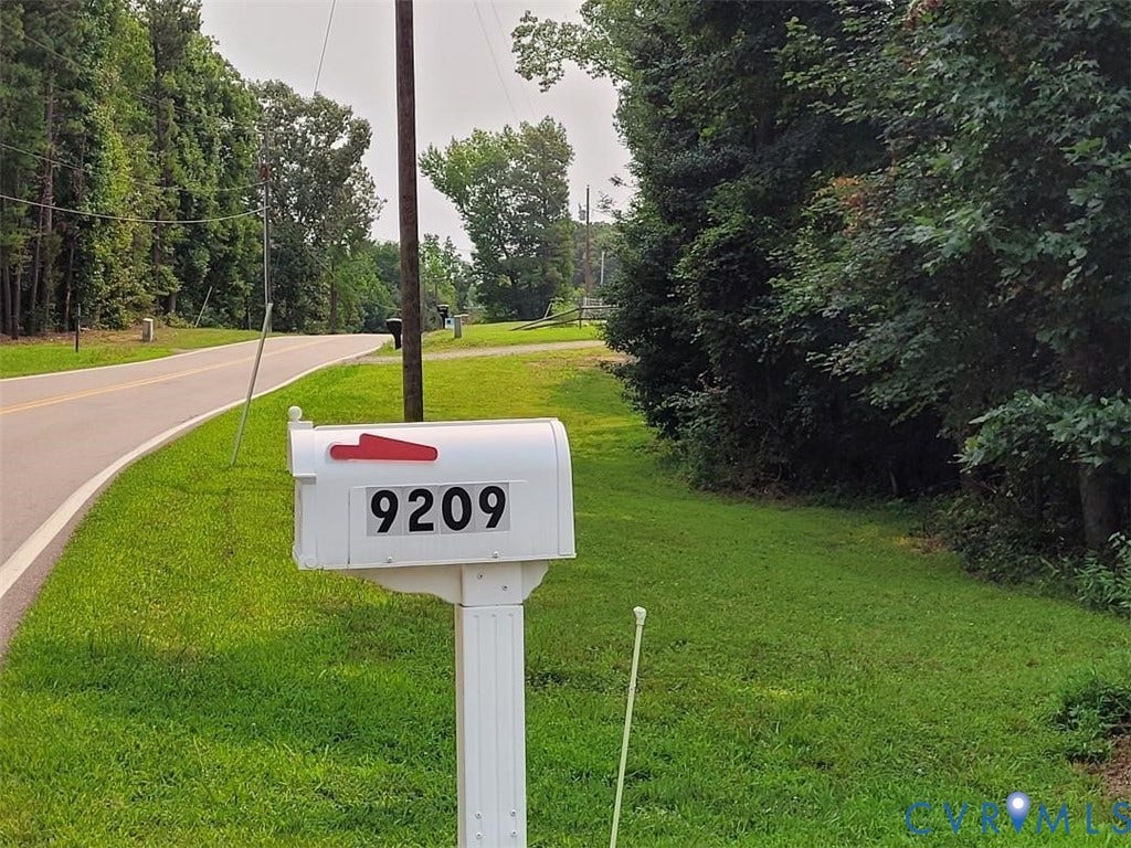 9209 Hickory Road, South Chesterfield, VA 23803 9209 Hickory Road, South Chesterfield, VA 23803