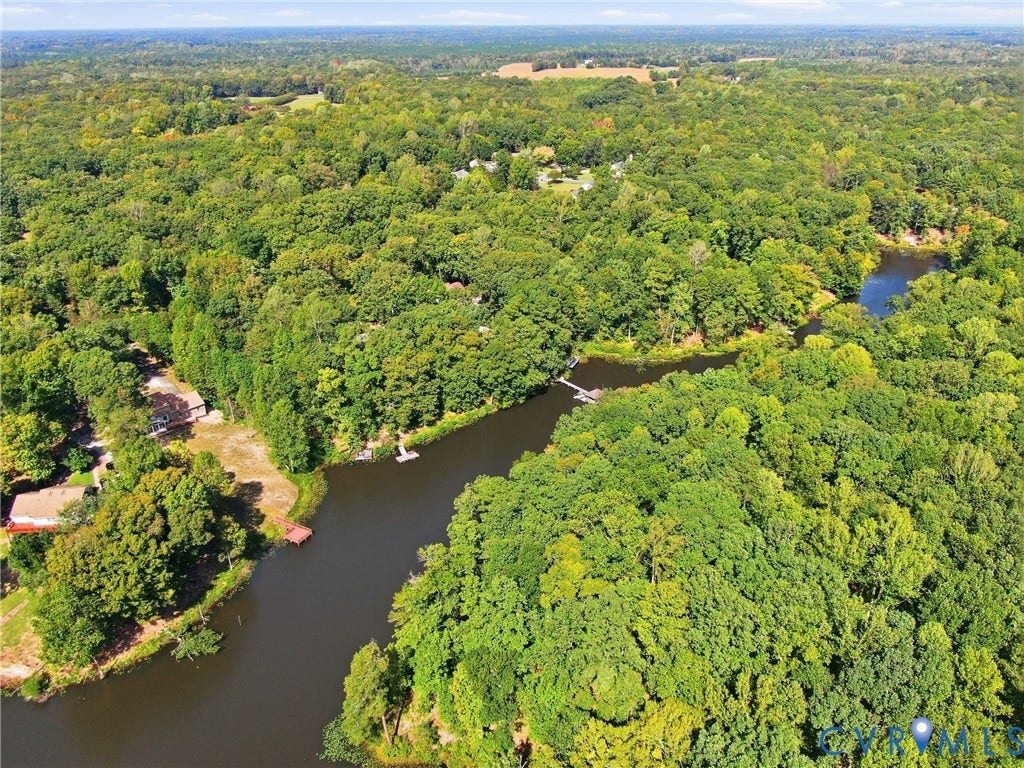 9201 Sherwood Drive, Quinton, VA 23141
