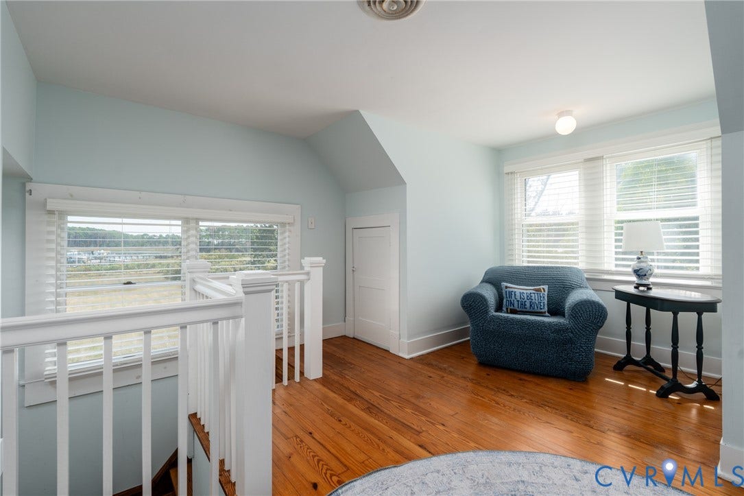 2164 Ocran Road, Ashley Cove, White Stone, VA 22578 Upstairs hallway