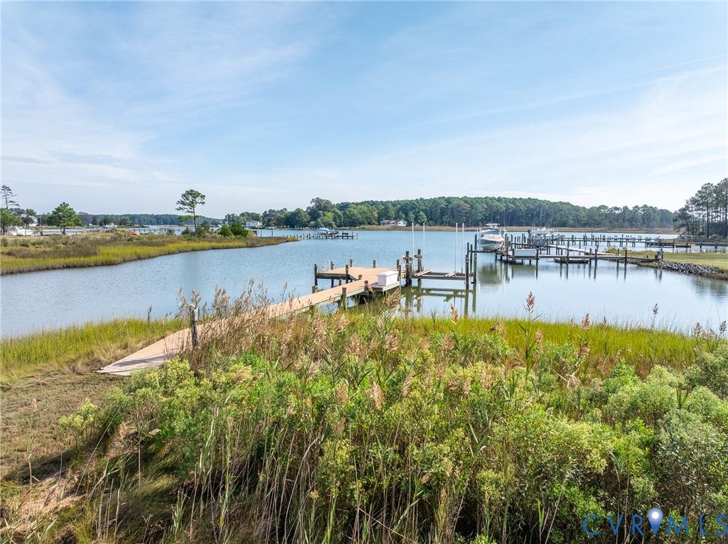2164 Ocran Road, Ashley Cove, White Stone, VA 22578 Newly rebuilt pier with composite decking