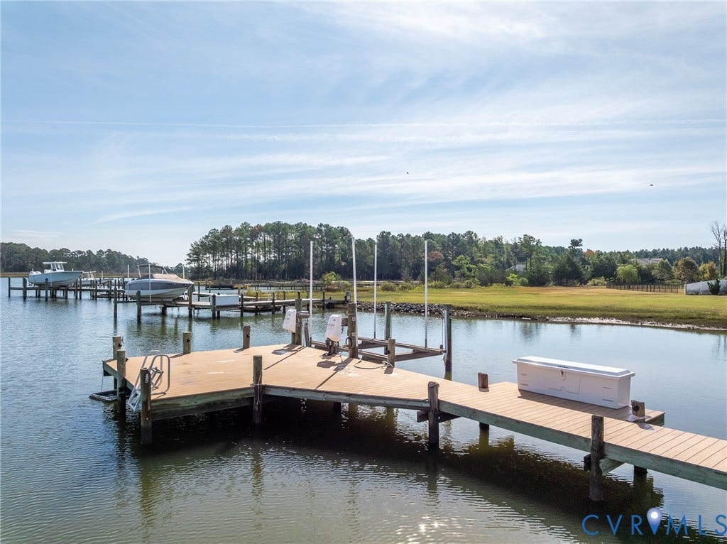 2164 Ocran Road, Ashley Cove, White Stone, VA 22578 Newly rebuilt pier with composite decking