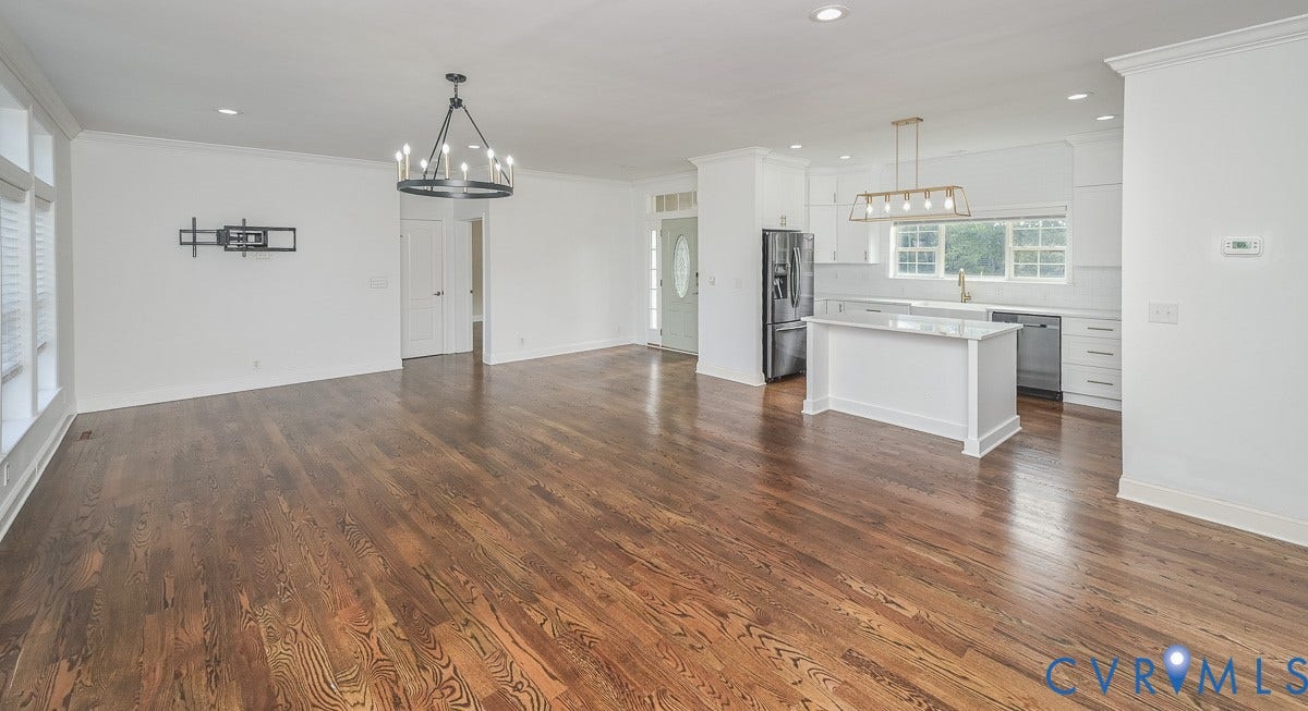 2686 Dogtown Road, Goochland, VA 23063 Virtually staged kitchen.