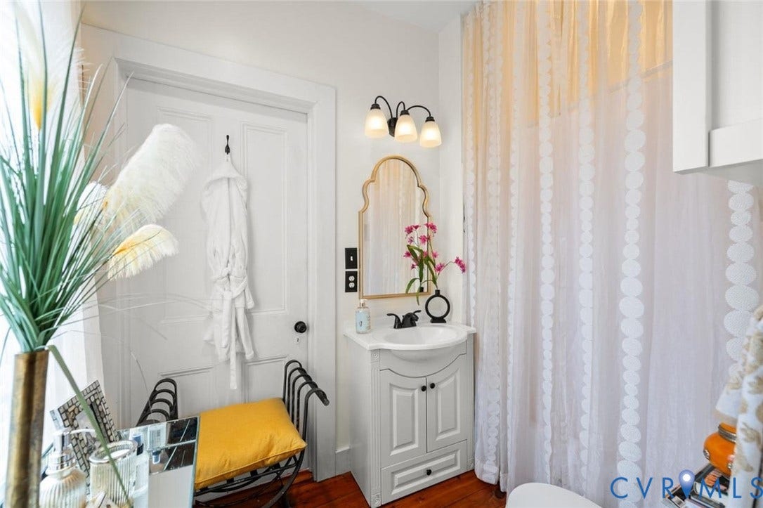 416 W Washington Street, Folly Castle, Petersburg, VA 23803