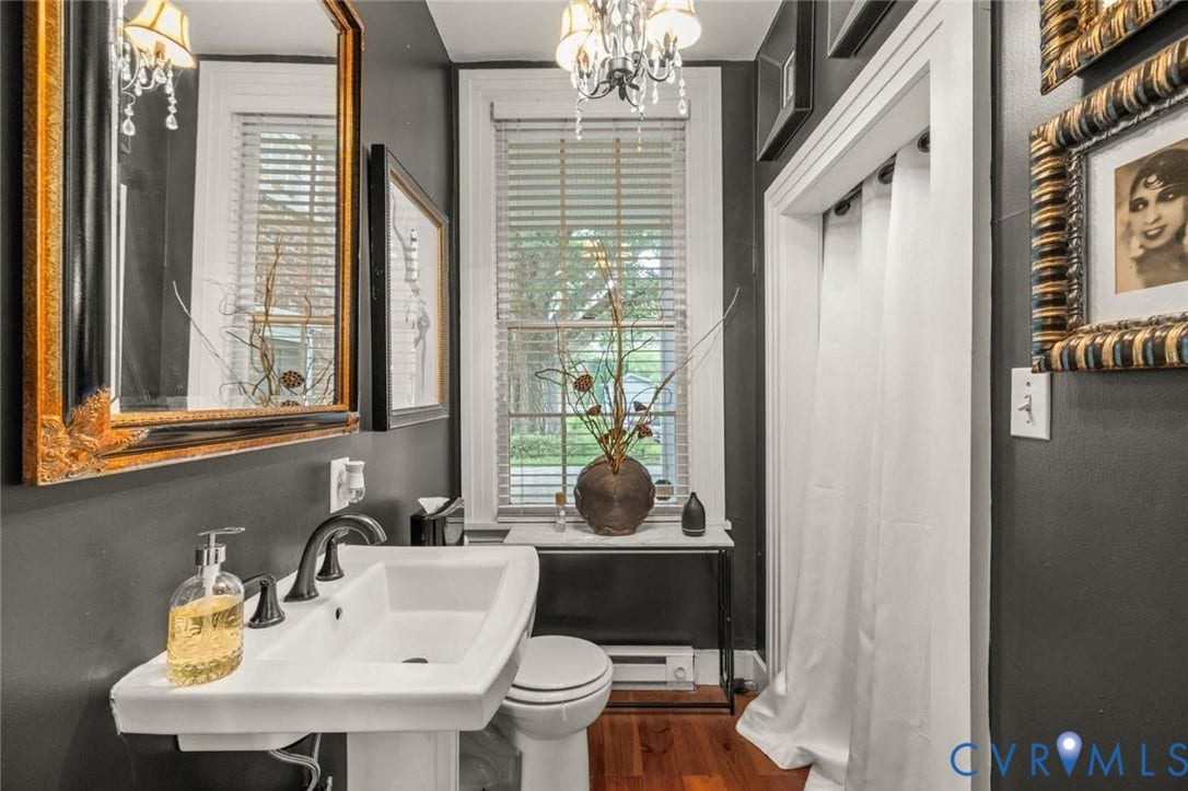416 W Washington Street, Folly Castle, Petersburg, VA 23803