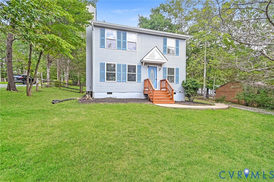 Property photo for 338 Jefferson Drive, Palmyra, VA