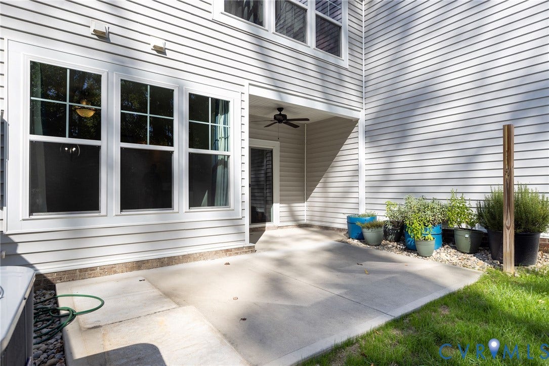 3625 Rainy Day Drive, Midlothian, Midlothian, VA 23112 Great private backyard patio