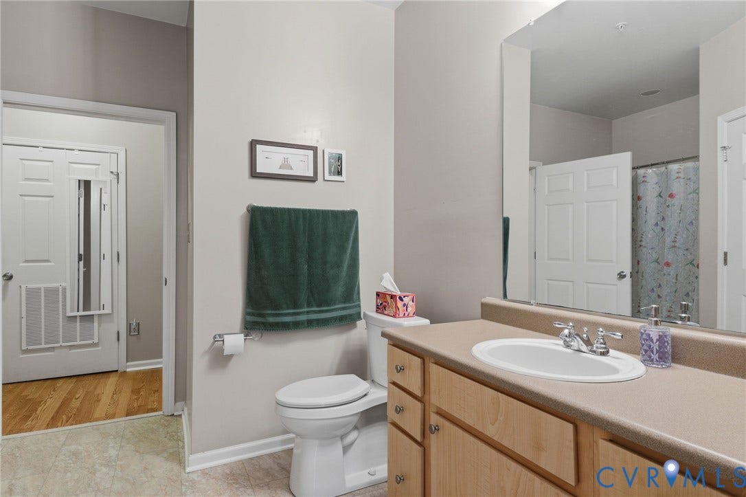 614 Bristol Village Drive, #B02, Charter Colony, Midlothian, VA 23114