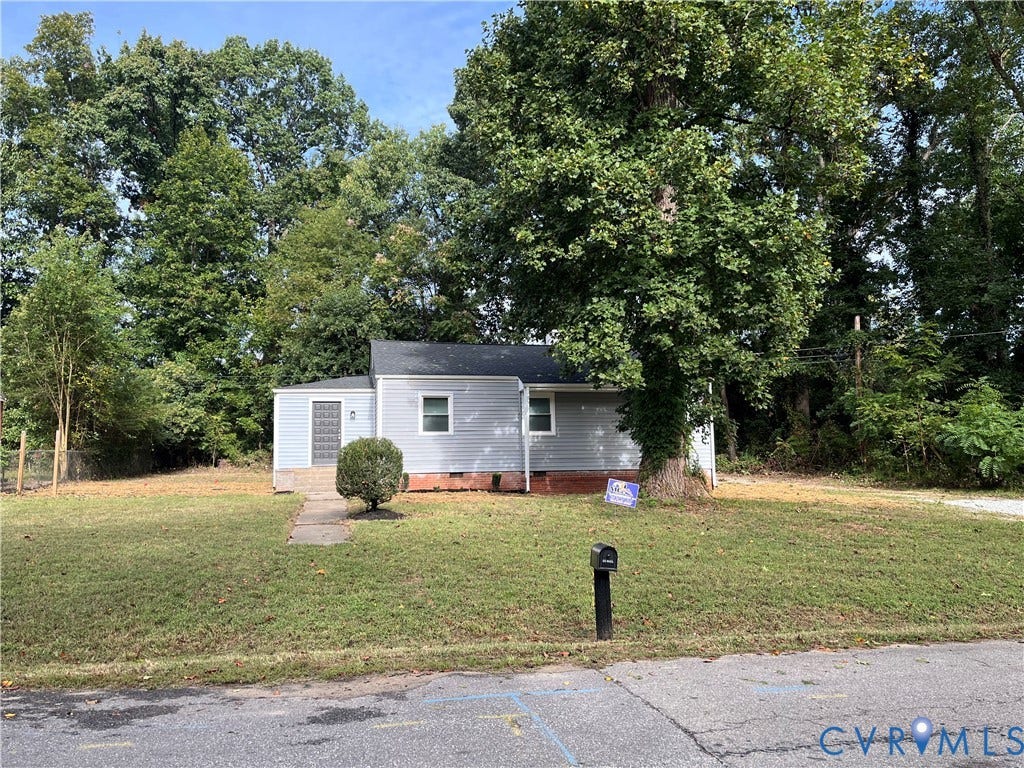 634 Fayette Avenue, Richmond, VA 23222 Single-story residence featuring light gray siding and a dark shingled roof