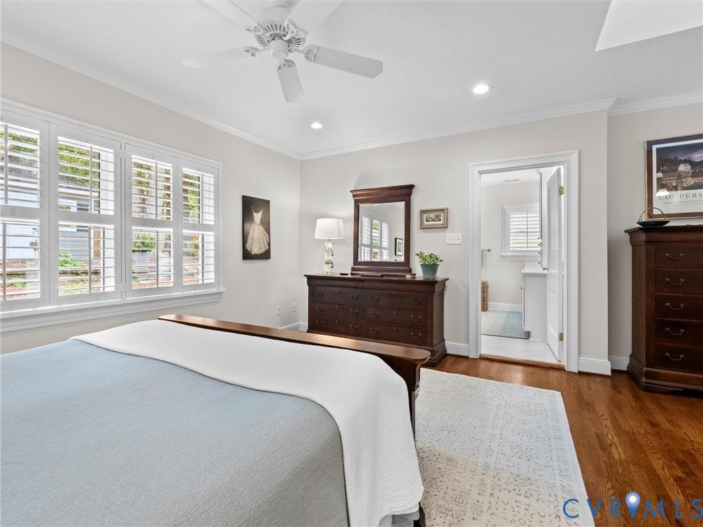 7723 Stuart Hall Road, Rollingwood Terrace, Henrico, VA 23229 Hardwood flooring, recessed lighting, and a ceiling fan