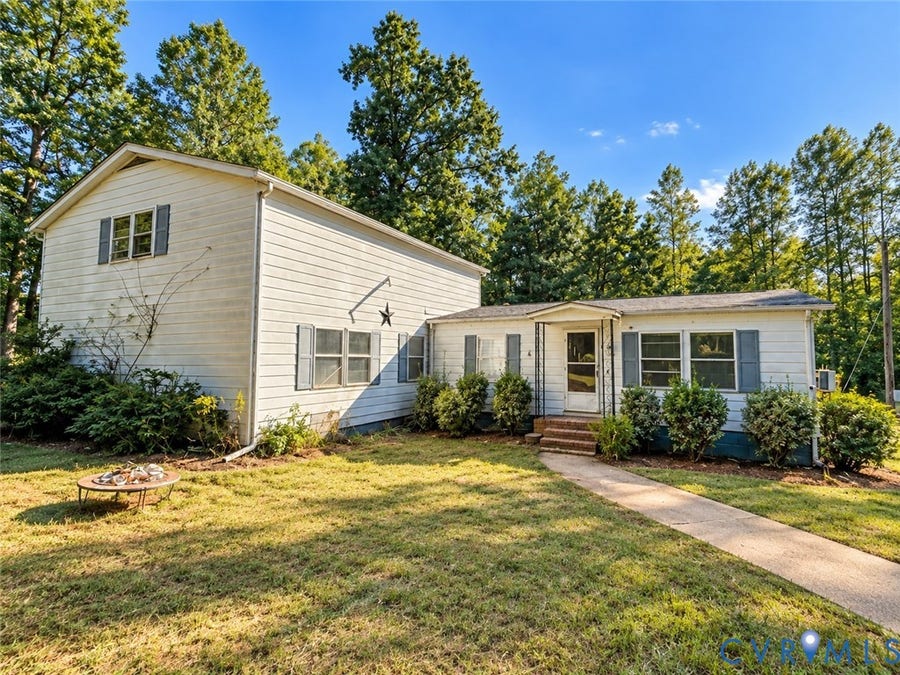 Property photo for 831 Doswell Town Road, Meherrin, VA