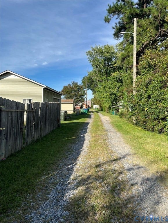 Alleyway Access to Property