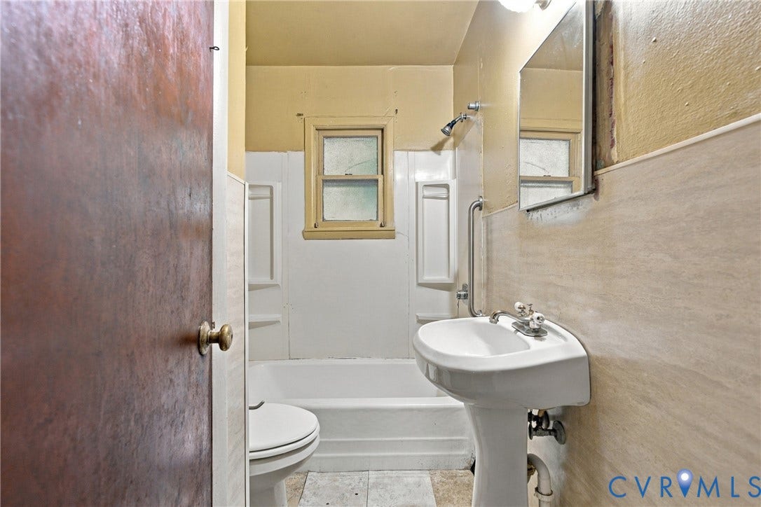 8150 Bradbury Road, Henrico, VA 23231 Full bath with shower/tub