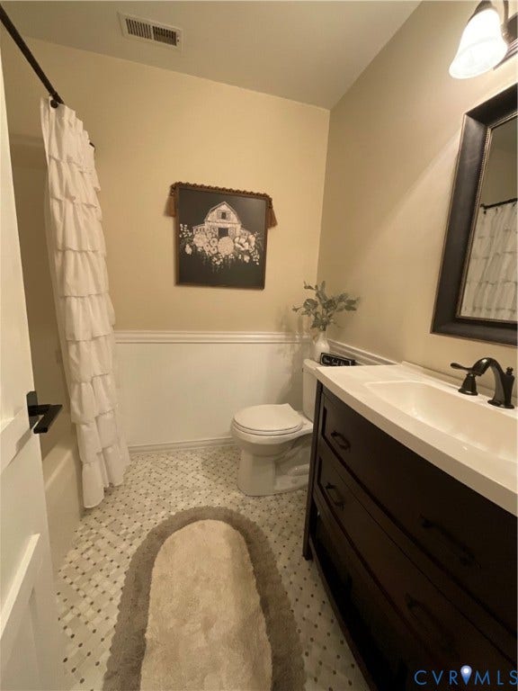 12949 Jefferson Highway, Bumpass, VA 23024 Guest Bath