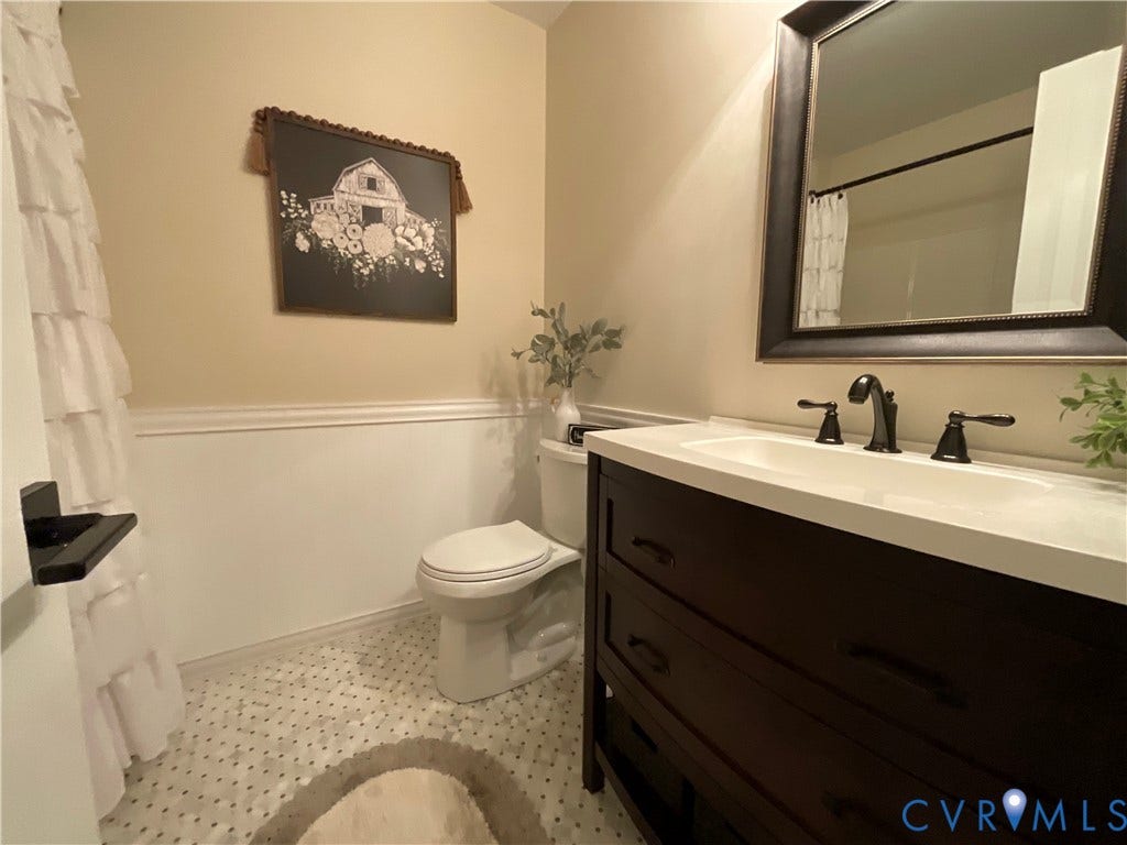 12949 Jefferson Highway, Bumpass, VA 23024 Guest Bath