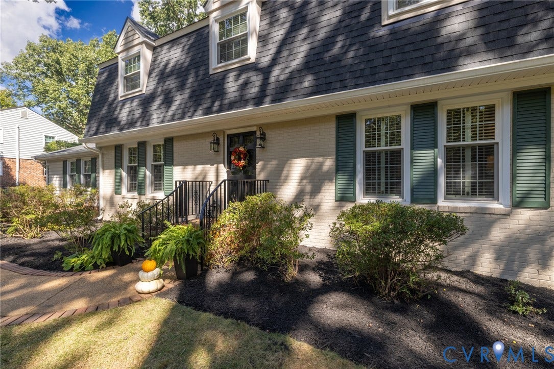 10134 Farmleigh Drive, North Chesterfield, VA 23235