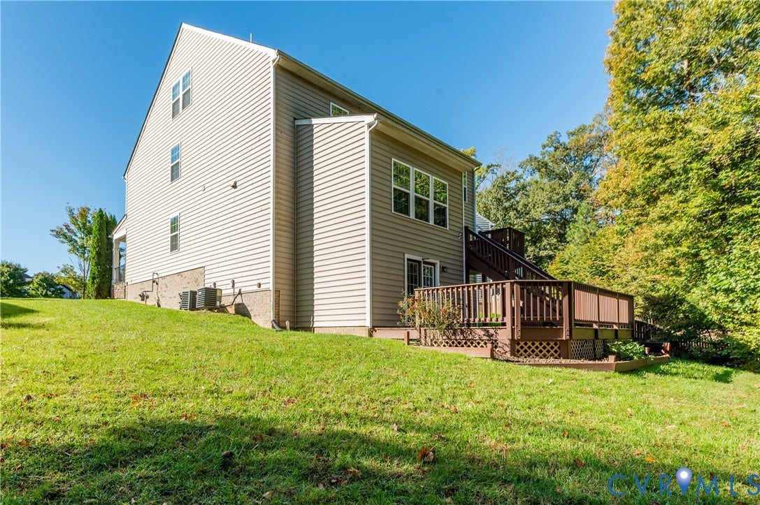 10041 POLLEN Drive, Hanover, Mechanicsville, VA 23116 Right Side View of Home with Tree Lined Rear Yard