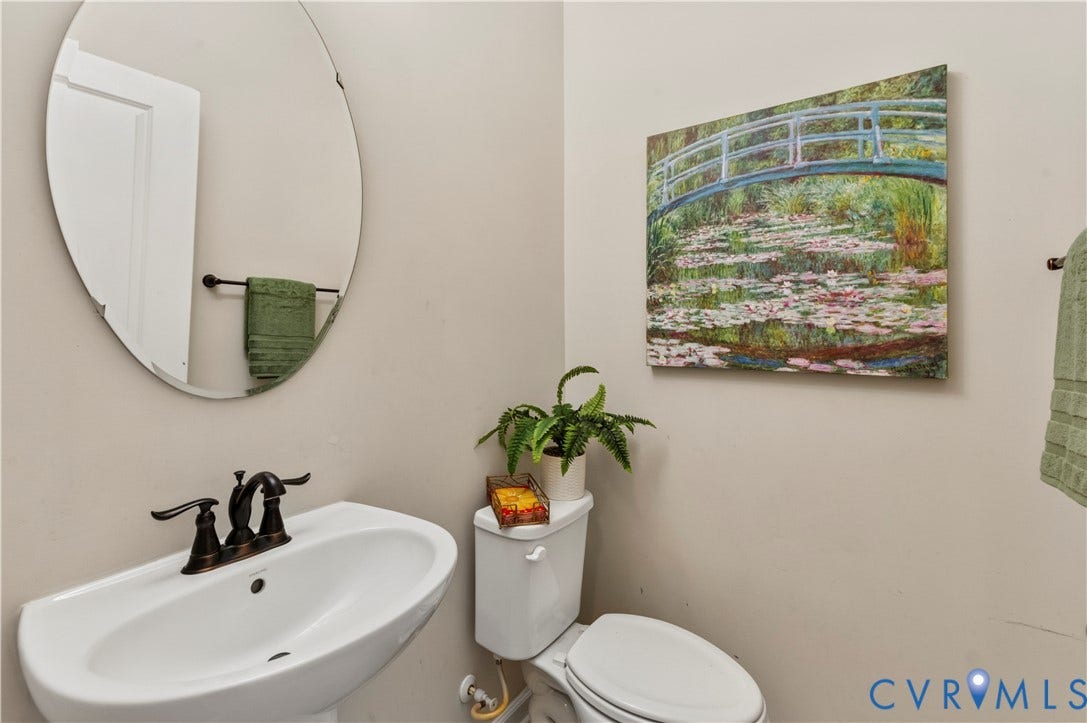 10041 POLLEN Drive, Hanover, Mechanicsville, VA 23116 Powder Bath with Pedestal Sink located in Hallway