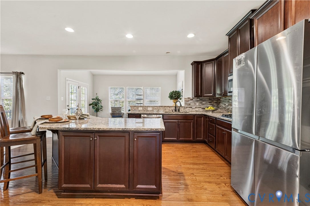 10041 POLLEN Drive, Hanover, Mechanicsville, VA 23116 Wow! Kitchen Island Cabinetry has Pull Out Shelving