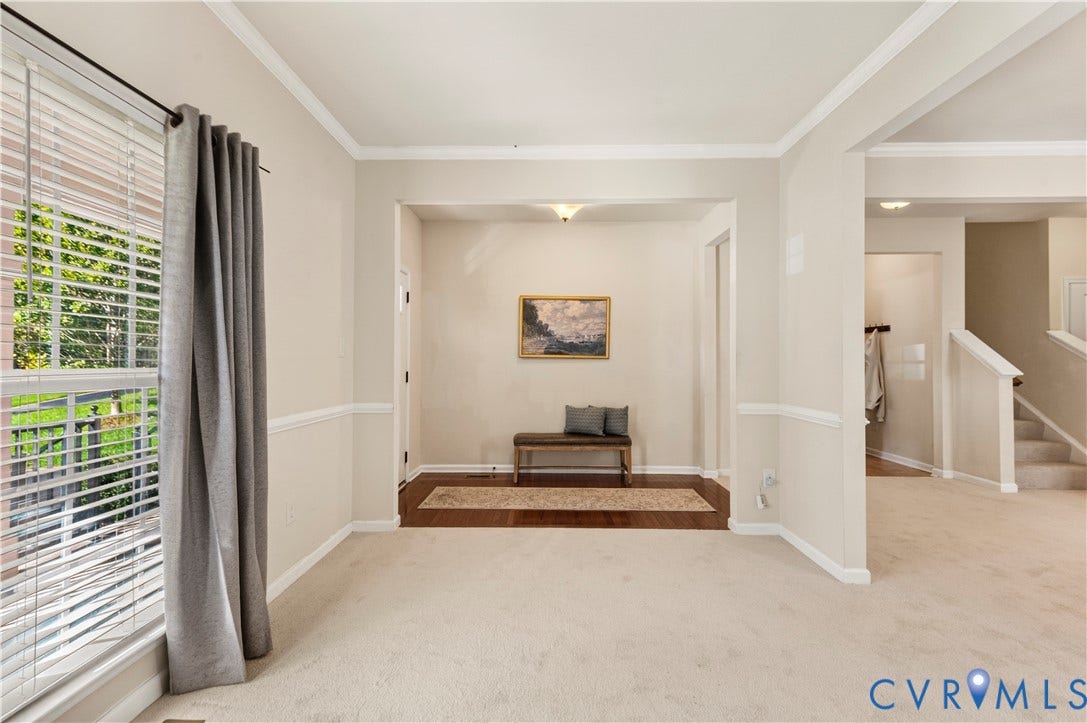 10041 POLLEN Drive, Hanover, Mechanicsville, VA 23116 Hardwood Floors in the Entry make for a nice Traditional Transition