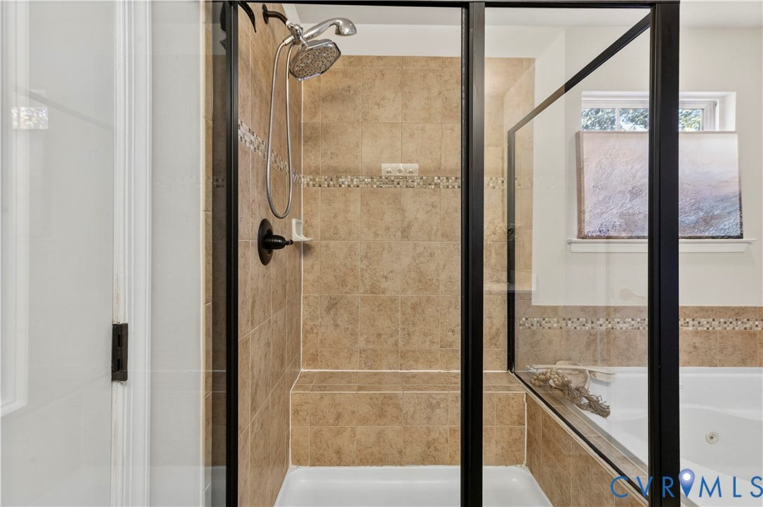 10041 POLLEN Drive, Hanover, Mechanicsville, VA 23116 Tiled Shower and Bench with Dual Shower Heads