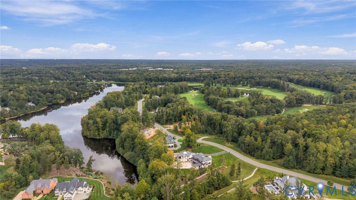 923 Kinloch Point Lane, Kinloch, Manakin Sabot, VA 23103 Expansive golf course and lake frontage properties with mature trees