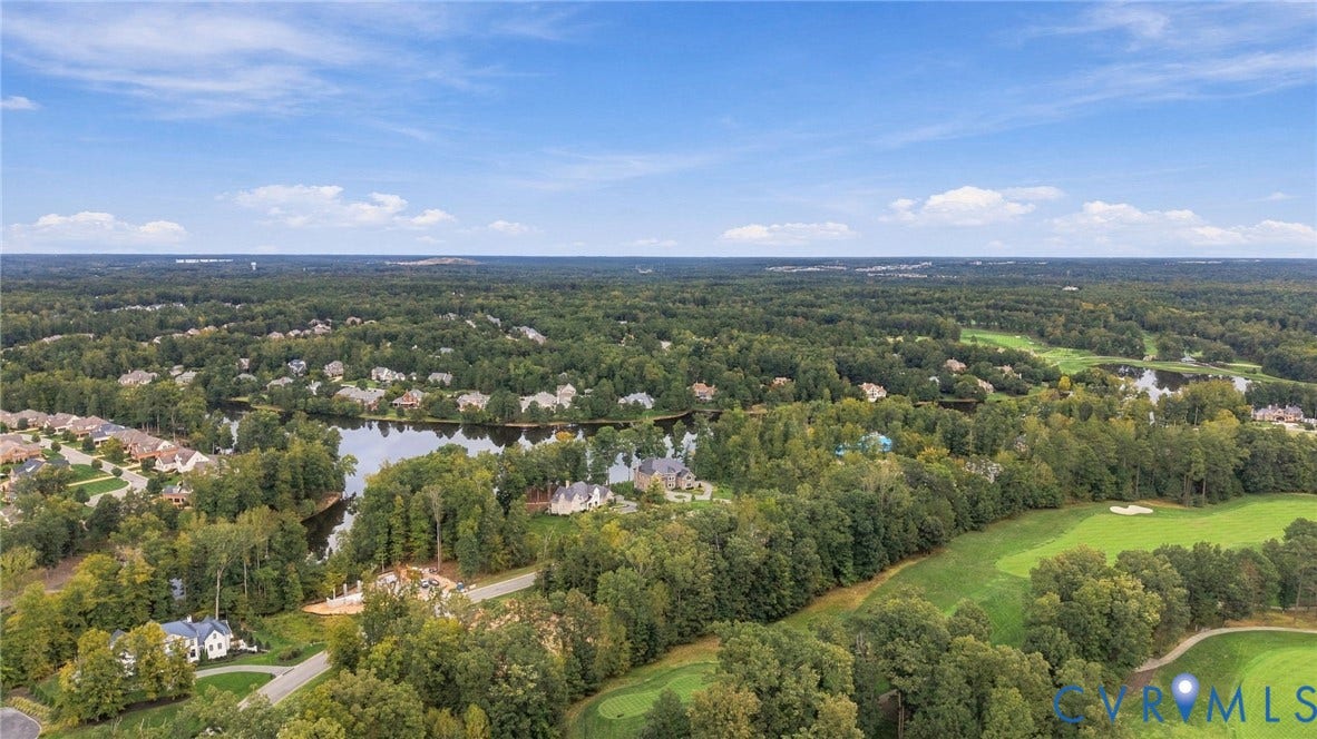923 Kinloch Point Lane, Kinloch, Manakin Sabot, VA 23103 Expansive golf course and lake views surrounded by mature trees