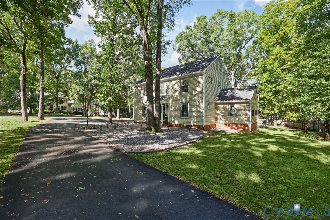 11414 Lindenshire Lane, Ridge Branch, VA 23238