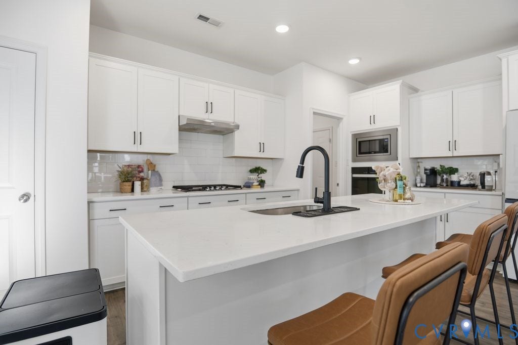 476 Randolph View Drive, Midlothian, VA 23114 476 Randolph View Drive, Midlothian, VA 23114