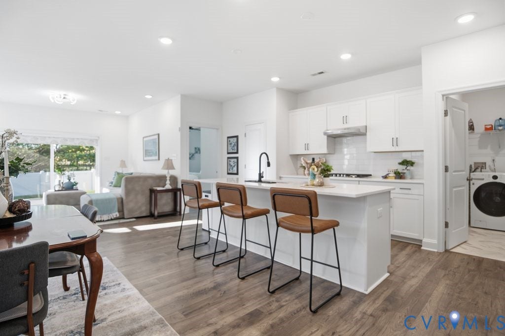 476 Randolph View Drive, Midlothian, VA 23114 476 Randolph View Drive, Midlothian, VA 23114