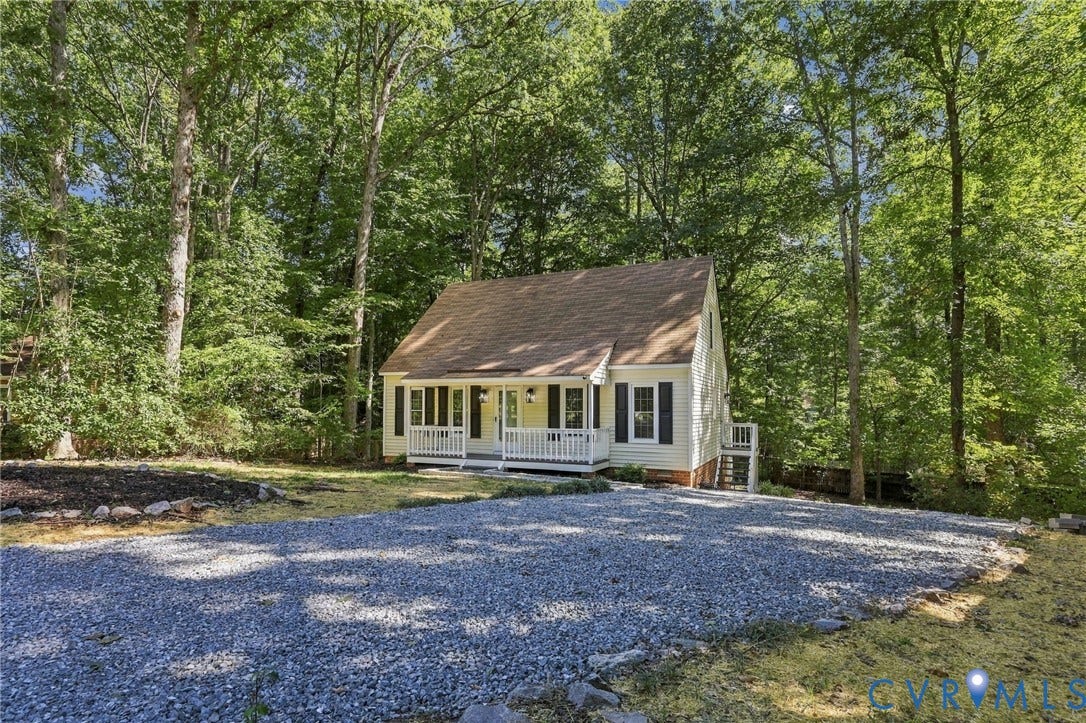 13703 Velvet Antler Circle, Midlothian, VA 23112